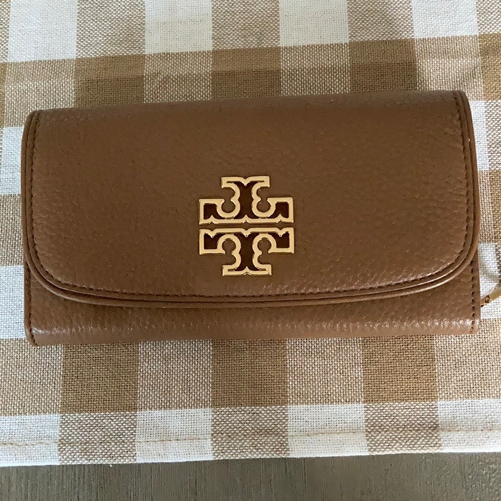 Tory Burch wallet